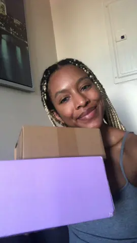 August goodies ☀️#unboxing #gifted #ipsyglamx #ipsypartner #stylevana #stylevanapartner #vanafamily #haruharuwonder #keysskincare #isntree #augustunboxing #skincareblogger #thankyou