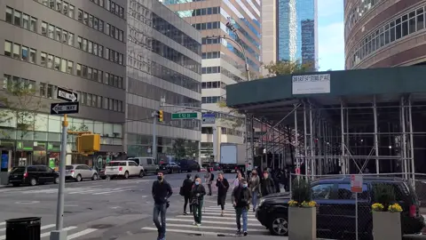 S01E27 NYC Shoe Shine - George's Shoe Repair @ 53rd Street & 3rd Ave Part 1 #asmr #nyc #manhattan