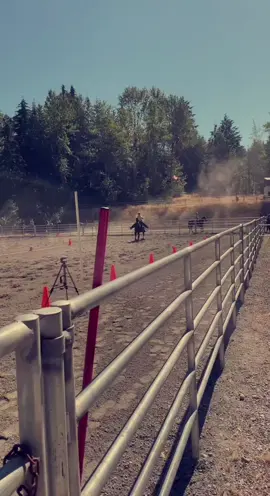 🫶🏼🫶🏼 #equine #WeStickTogether #fyp #foryoupage #barrelracer #barrelhorse #giddyup #horsesoftiktok #horse #western #horses #fast #key #hotashell #foryou #yeehaw #cowgirl #horsegirl