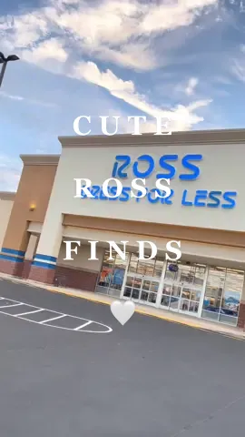 Screamed when I seen @treehutusa 🤍 #PostitAffirmations #juicycouture #girlycontent #pink #treehut #shopwithme #shopaholic #shoppingfun #spoiled #shopping #ross #rossfinds #fyp #hellokitty #sanrio #shoptok