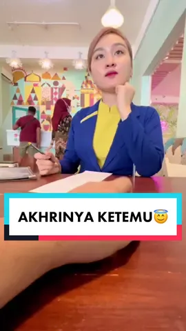 Balas @fransanantaedo AKHIRNYA KETEMU😇 @Rosalia Akmareta🌹🦋 #orangbaik #bank