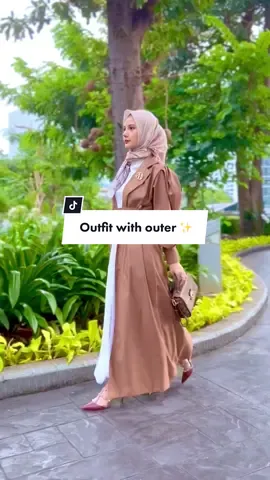 Outer cakep ini bisa buat formal atau daily juga loh bestie 😋💕 #ammadinahofficial #outfitideas #ootdhijab