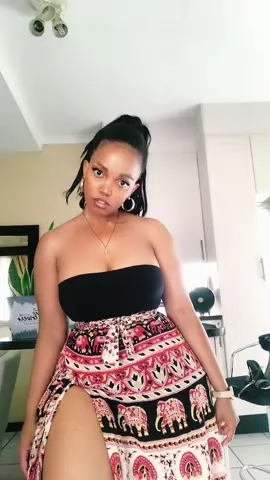 Mara this skirt is everything #fypシ #xyzbca #xy #tiktoksouthafrica🇿🇦 #tiktoksouthafrica #trending #fyp #_masaa👑 #pianohub🎹🔥 #amapiano #southafricatiktok #limpopo #limpopotiktoker #limpopotiktok #avrilmasa #trend #amapiano #amapianochallenge #fashion #🇧🇼 #southafricatiktok #tiktoksa #manca