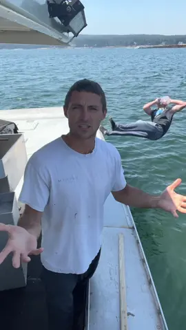 Replying to @Timmy  You gotta keep a close eye on @valdyclapz back there! 😂 But on a serious note! Stop letting balloons go! 🎈 #lobstertok #lobsterfishing #funny #comedy #😂 #😳 #oceanlife #oceancreatures #fishing #lobster #maine #207 #mainecheck #🦞 #itsajoketiktok