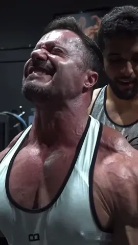 IÊ IÊ IÊ 😂 #foryou #tiktok #paravoce #academia #renatocariani #gym