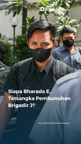 Bharada E ditetapkan sebagai tersangka kasus penembakan Brigadir J atau Brigadir Nofriansyah Yoshua Hutabarat. Dia masih berusia 24 tahun dan berasal dari Manado. #bharadae #bharadaetersangka #brigadirj #brigadirjosua #fyp #katadatacoid