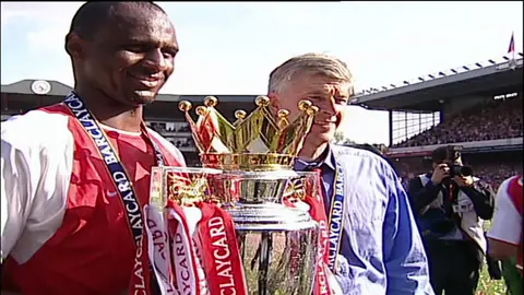 Ditahun ini mereka berhasil menjadi The Invincibles dengan tidak terkalahkan dalam kalender musim 03/04! #arsenal  #PremierLeague #Soccer #trend