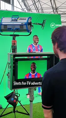 Always good vibes at the Palace pre-season shoot 👌 #crystalpalace #cpfc #behindthescenes #PremierLeague