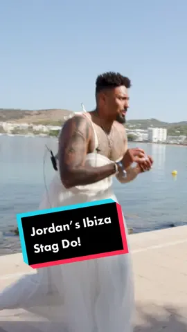 happy stag do @jordbanjo 😂🦌 @perri.kiely @ashleybanjo #diversity #ibiza #obeachibiza #stagdo #stagchallenge #fyp #funny #kissbreakfast
