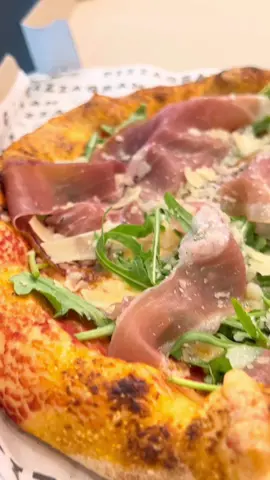 #fyp #pizza #food #Foodie #FoodLover #foodtiktok #FoodTok #tasty #foodguide #picerijapizzagram