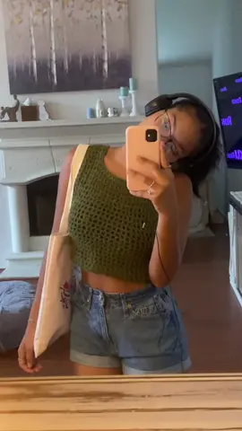 Should i make this a series 🤔#emmachamberlain #crochetersoftiktok #crochet #fyp #mesh #fashiontiktok #nourisheveryyou