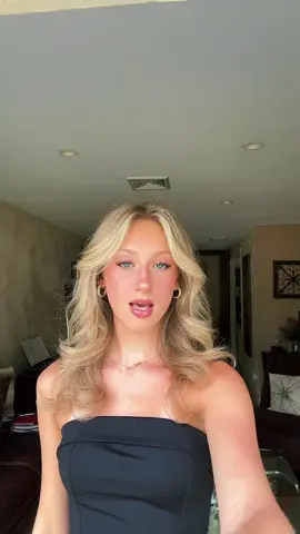 <3