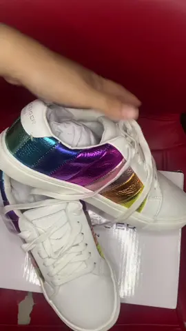 Loved this kurt geiger shoes and got them in the youth section fit perfect #haul #unboxing #kurtgeigerlondon #kurtgeiger #kurtgeigercollection #kurtgeigershoes
