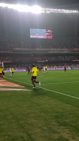 Passadinha e comemoração do @gabigol! 😜👀 #VamosFlamengo #CRF #Gabi #fy #fyp