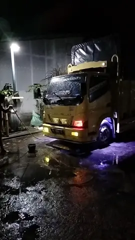 #mandimalam #drivermueda😎😎😎🤘🤫 #otosayuabukittinggi #cantermaniaindonesia