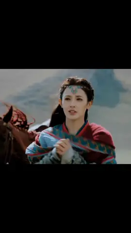She tried to hide behind the tree🤣🤣🤣🤣 #chinesedrama #cdrama#historicalchinesedrama #chinesedramalover #cdramalover#goodbyemyprincess  #fyp#foryou