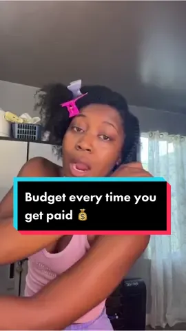 I’m not sorry for yelling at you sis. I need you to make responsible moneh decisions- your future ia depending on it🌱💰 #moneytok #moneytiktok #financialfreedom #financialliteracy