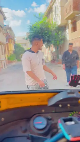 والله العظيم اغبي عيال طارق ده 😡#عباس_كوميديه #حمدي_كوميديه #elash2r