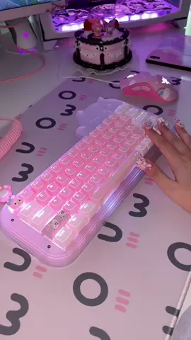 bongo cat <33 💕🌷✨⌨️  might refilm this during the day // #mymelody#mymelo#sanrio#kuromi#sanriogirl#sanrioaesthetic#keyboard#mechanicalkeyboard#pinksetup#whitesetup#pcsetup#GamingSetup#gamer#GamerGirl#bongocat#cat#cats