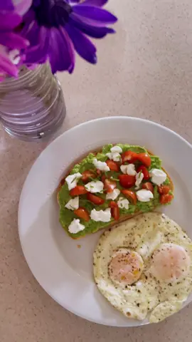 Enjoy your avocado toast, give yourself grace and know that one day it’ll all be worth it. #PCOS #pcosawareness #thyroiddisease #hashimotos #ttc #ttcjourney #ttccommunity #ttcafterloss #fyp #foryou #avocadotoast #teenagedirtbag #viral