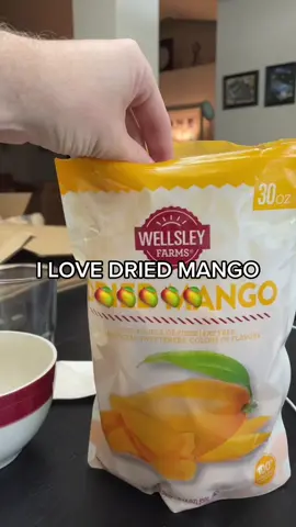 Wellsley Farms put their whole Mangussy into this bag. Its perfect. 🥭