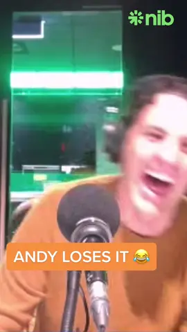 A ripping yarn from Pagey leaves everyone in stitches 😂 #fyp #foryoupage #andylee #TheHundred #radio
