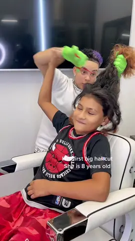 😱✂️ #bigchop #viral #lorieldabarbher #chicagobarber #fyp #foryou #lgbt
