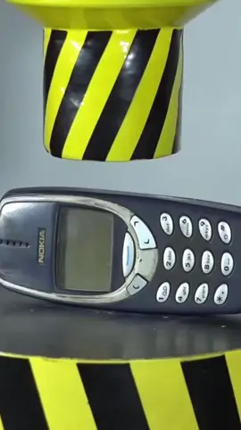 NOKIA 3310 BROKE 100 TON PRESS #viral #hydraulicpress #trend