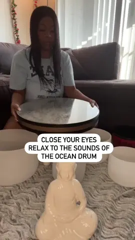 Feel the calm 🧘‍♀️ #meditation #spiritualtiktok #soundbowls #soundbowlbae #soundbathchicago #oceandrumsoundtherapy #oceandrum 