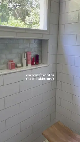 Once again I am asking you to forgive my shaky hands lol #skincarefavorites #augustfavorites #haircareproducts #tatcha #ouai #gisou #laneige