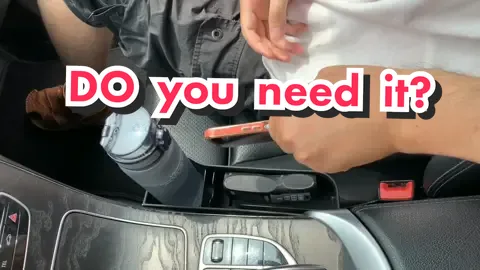 This car accessory can make your car is no longer messy.#amazonfinds #carstoragebox #carseatgapfiller