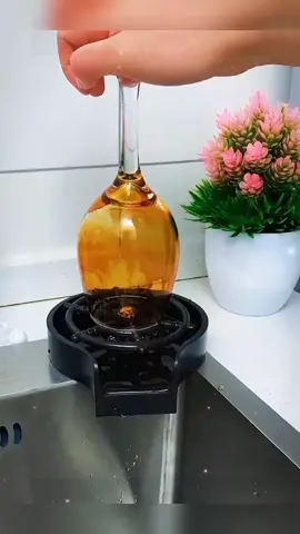 High pressure bottle washer #goodthing #lifehacks #foryoupage #cleaning 