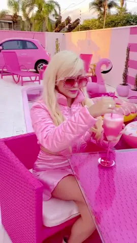 Quem é mesmo a rainha do ‘Barbiecore’? 😌💅🏼👄 #barbiecore #barbie