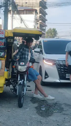 wah nako kapalit ug ampalaya ganina sa mercado! Kay na starstruck ko kagwapo kaayo Cha Eun woo in lapu2x city! nitan aw pajud nako! 😍😭 #chaeunwoo #cebu #lapulapucity  #fyi #fy