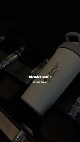 @BlenderBottle Strada Twist bottle is sturdy 🦾 ~ insulated stainless steel is super durable & keeps drinks cold ~ easy twist spill-proof lid is 🤌  . #blenderbottle #Fitness #Lifestyle #minisocial #vibes #sponsored
