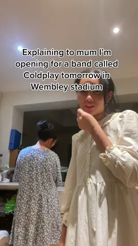 She dgaf #coldplay #mumreacts #fyp