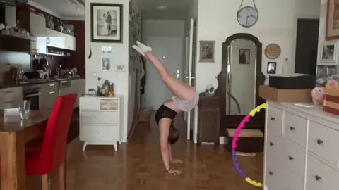 Wie würdet ihr heißen wenn ihr euren nachmamen mit euren vornamen vermischt?😭steffner👀💀 #foryou #fyp #cheer #tumbling #fy #viral