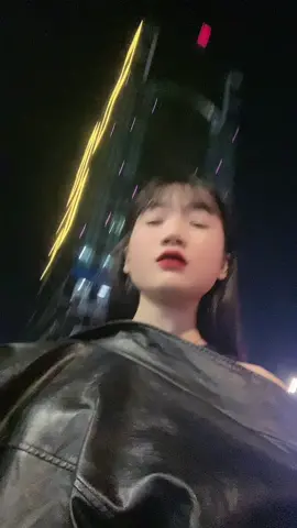 Bất ngờ:))