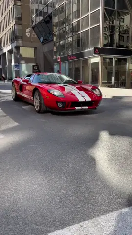 Ford GT 2005 iconique modèle #fordgt #fordgt2005 #photography #montrealcar #mtl #ford #carspotting @Hellloww try my camera