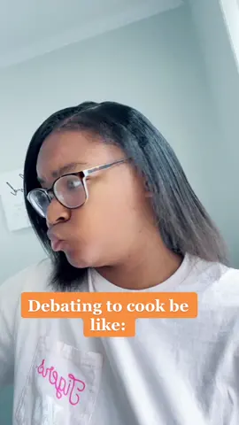 Ordering food it is !! 😂😂😂 #Foodie #notcooking #lazy #MomsofTikTok #momlife #havingafamily #familyhumor #relatblecontent #tiktok #mom