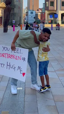 if you have ever felt like this, hug me 🤍 #fyp #foryou #giveback #wholesome #socialexperiment #xyzbca #viral #mohibsheraz