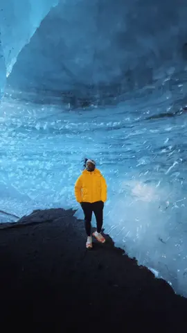 So here’s what it’s like to walk into/inside a glacier… 🧊 #Iceland #Glacier #IceCave #Travel #tiktoktravel 