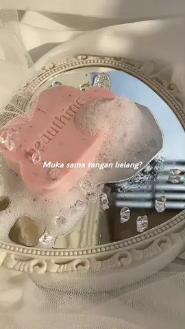 #InsideOfByu : Crystal Gluta Soap ✨ Bodycare pertama dari #Beauthinc nih 🥰 #fypシ #fyp #bodycare #glutasoap #glutathione #produkbaru #launching