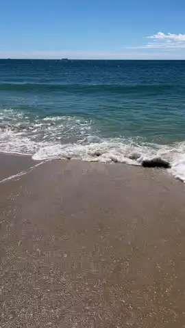 I guess the atlantic ocean will have to do but holding on tightly to the end of summer 🌊🌞 #august #nyc #beachvibes