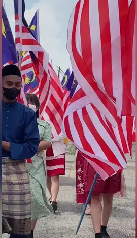 [SOROTAN KEMBARA MERDEKA KELUARGA MALAYSIA NEGERI JOHOR | KULAI ] 🇲🇾 Lokasi 5 :SMK Kelapa Sawit 🇲🇾  Warga Johor sama-sama kita semarakkan Bulan Kebangsaan dengan Kibaran Jalur Gemilang di kawasan anda! #KembaraMerdeka2022 #KibarJalurGemilang #KeluargaMalaysiaTeguhBersama #JabatanPenerangan #JapenJohor