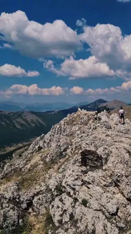 Roca Calascio #liliana_wolf #photographer #abruzzo #tiktok #viralvideo #cittàitaliane #nature