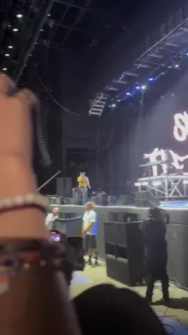 okay my silly little phone got wet but #skimasktheslumpgod #greydaytour #fyp 