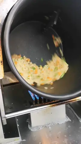灶为易自动炒菜机，滚筒自动炒菜机，炒菜机器人，适用于炒粉炒饭炒面，炒快餐炒大锅菜#自动炒菜机 #自动炒粉机 #炒粉 #炒飯 #炒菜机器人 #出口贸易