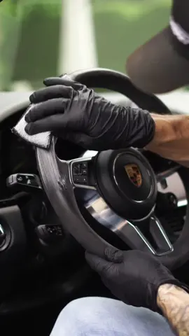 Cleaning the interior of this Porsche Cayenne #cardetailing #autodetailing #carwash #porsche #cayenne
