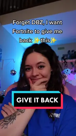 Vault the Charge SMG, bring back my fave 👀 #fortniteclips #femalefortniteplayer #canadiantwitchstreamer